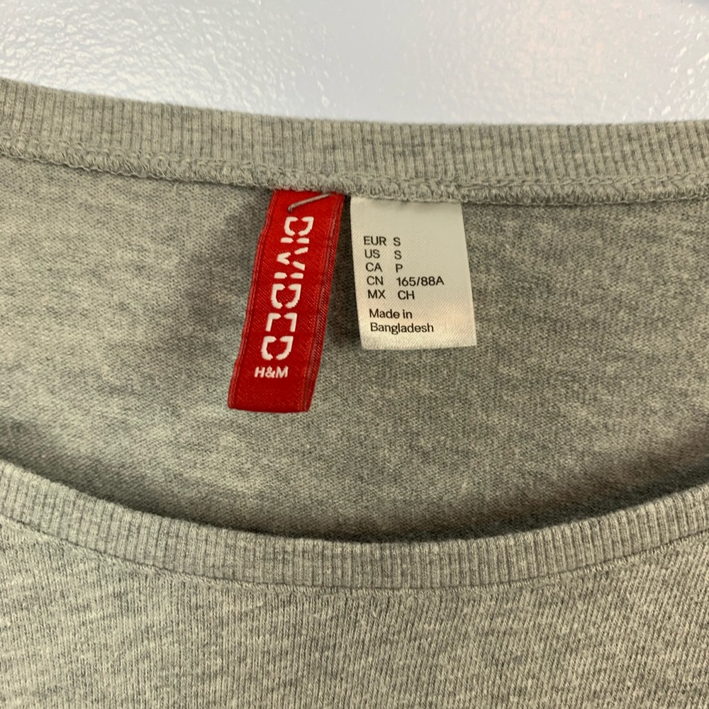 Divided by H&M Skull Sweatshirt small - Picture 2 of 3
